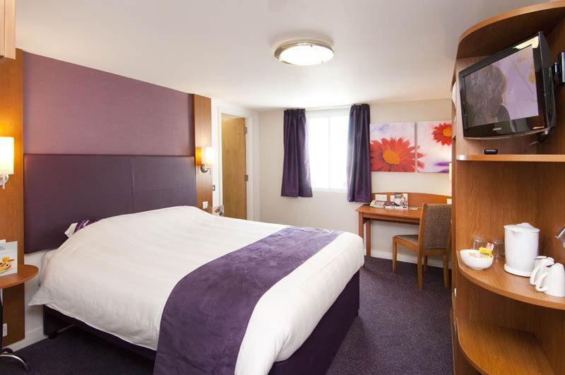 Premier Inn Derby South Екстер'єр фото