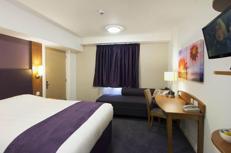 Premier Inn Derby South Екстер'єр фото